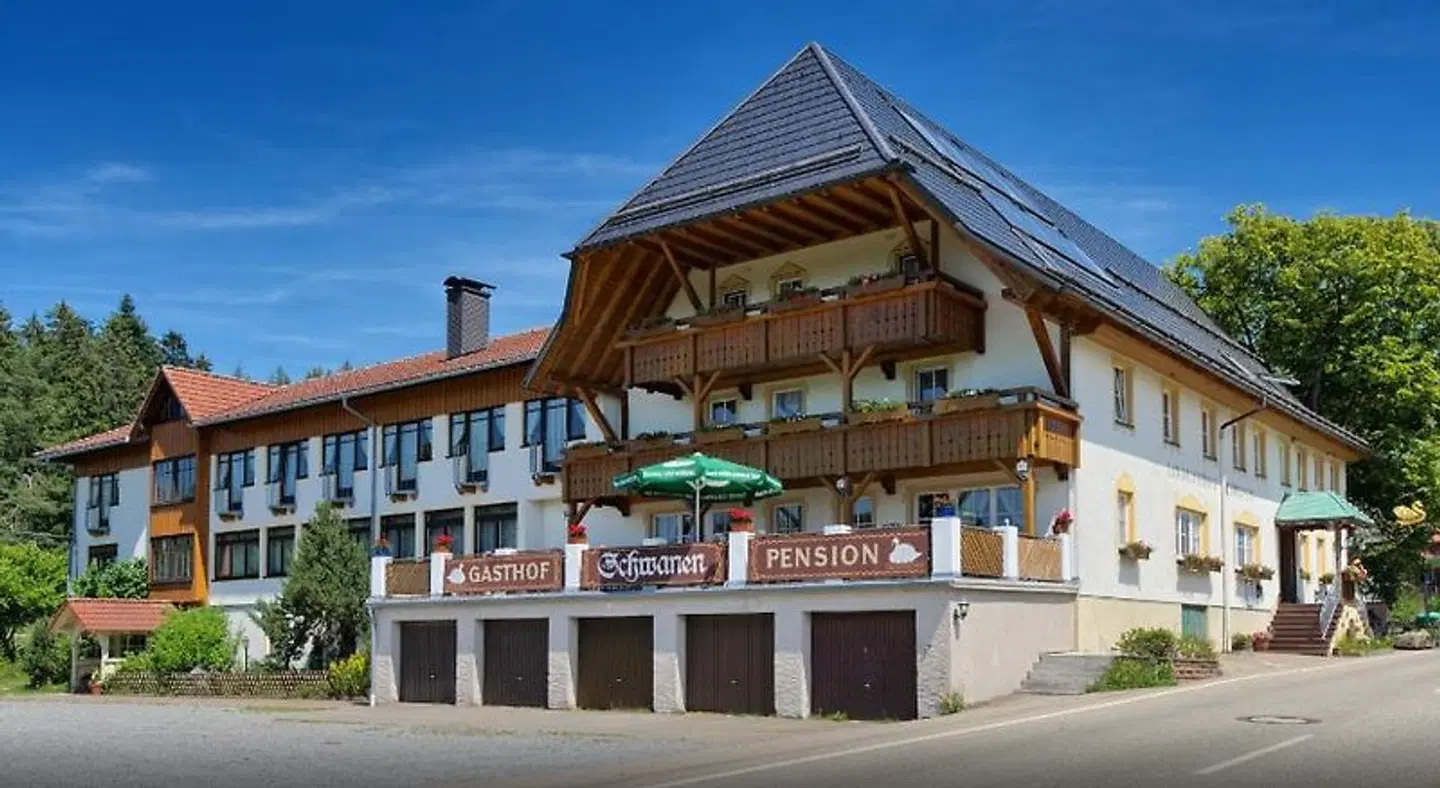 Schwanen EXTERIOR