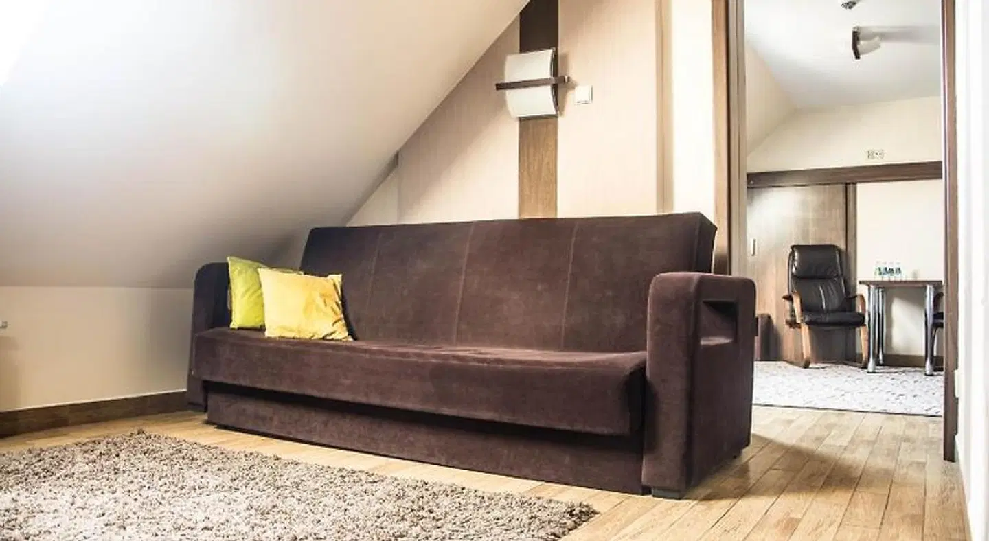 Mieszko LOUNGE_LOBBY