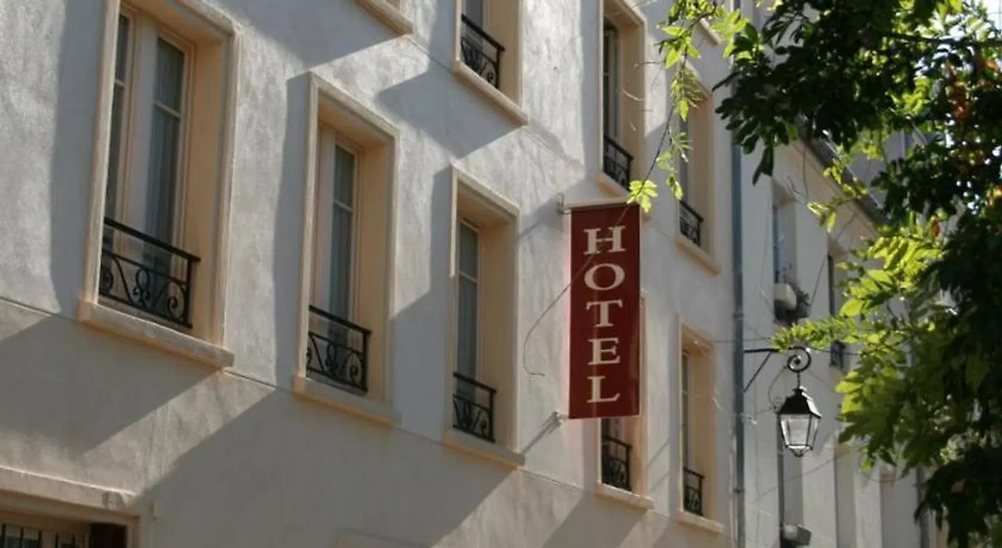 du Roussillon EXTERIOR