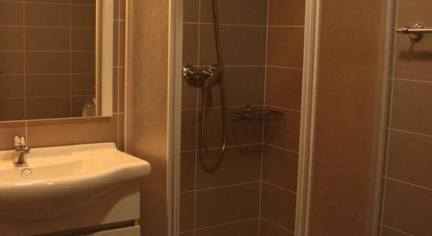 BE Coimbra Hostels Badezimmer