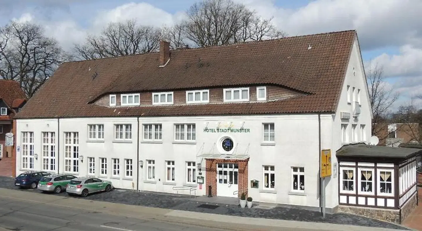 Hotel Stadt Munster EXTERIOR