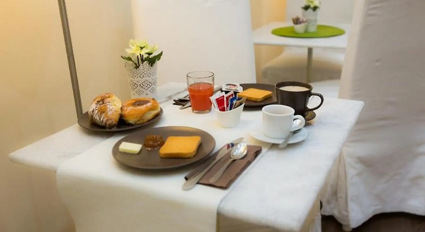 Caesar Place ROOM_EXAMPLE