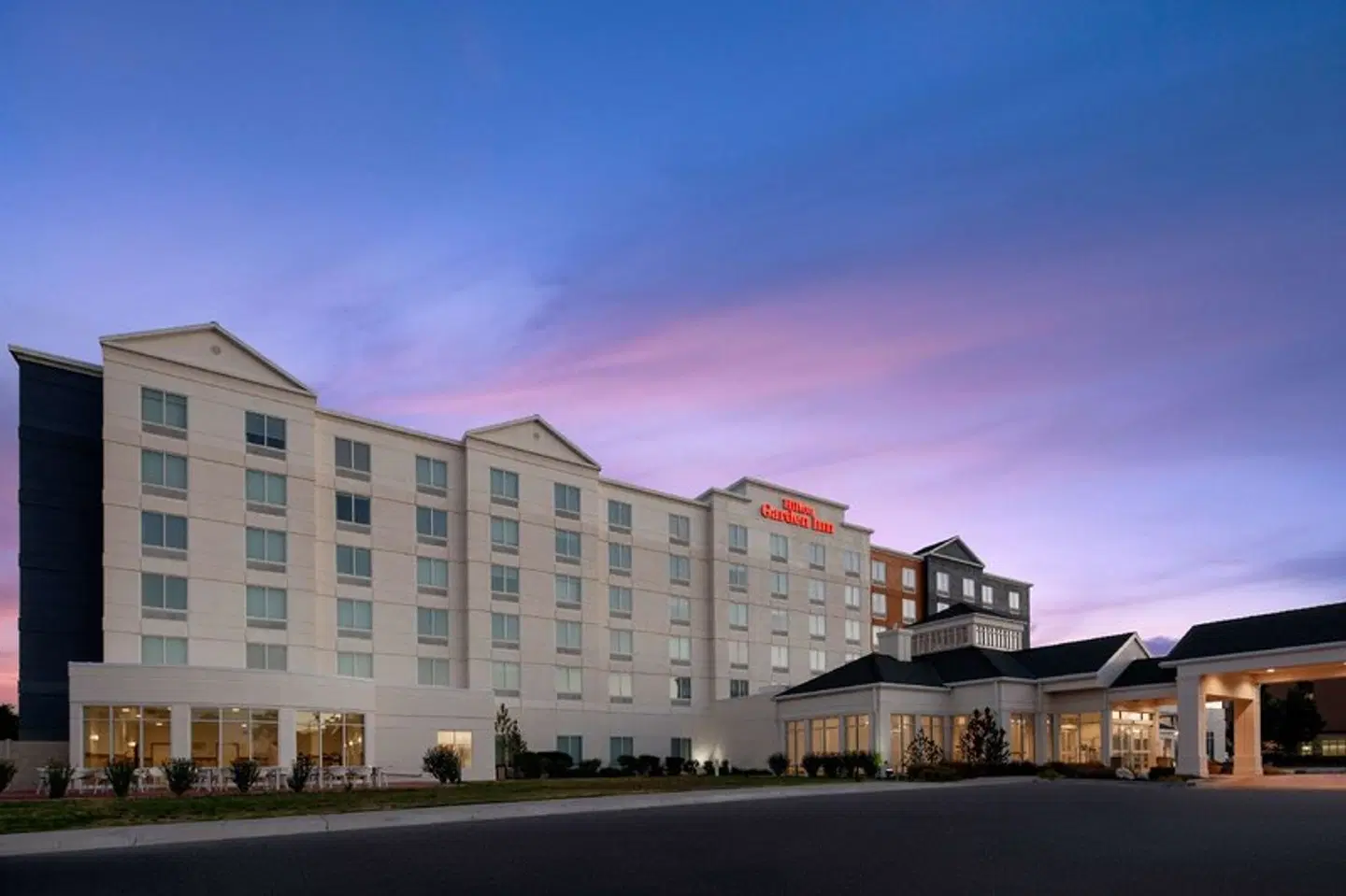 Hilton Garden Inn Salt Lake City Airport EXTERIOR