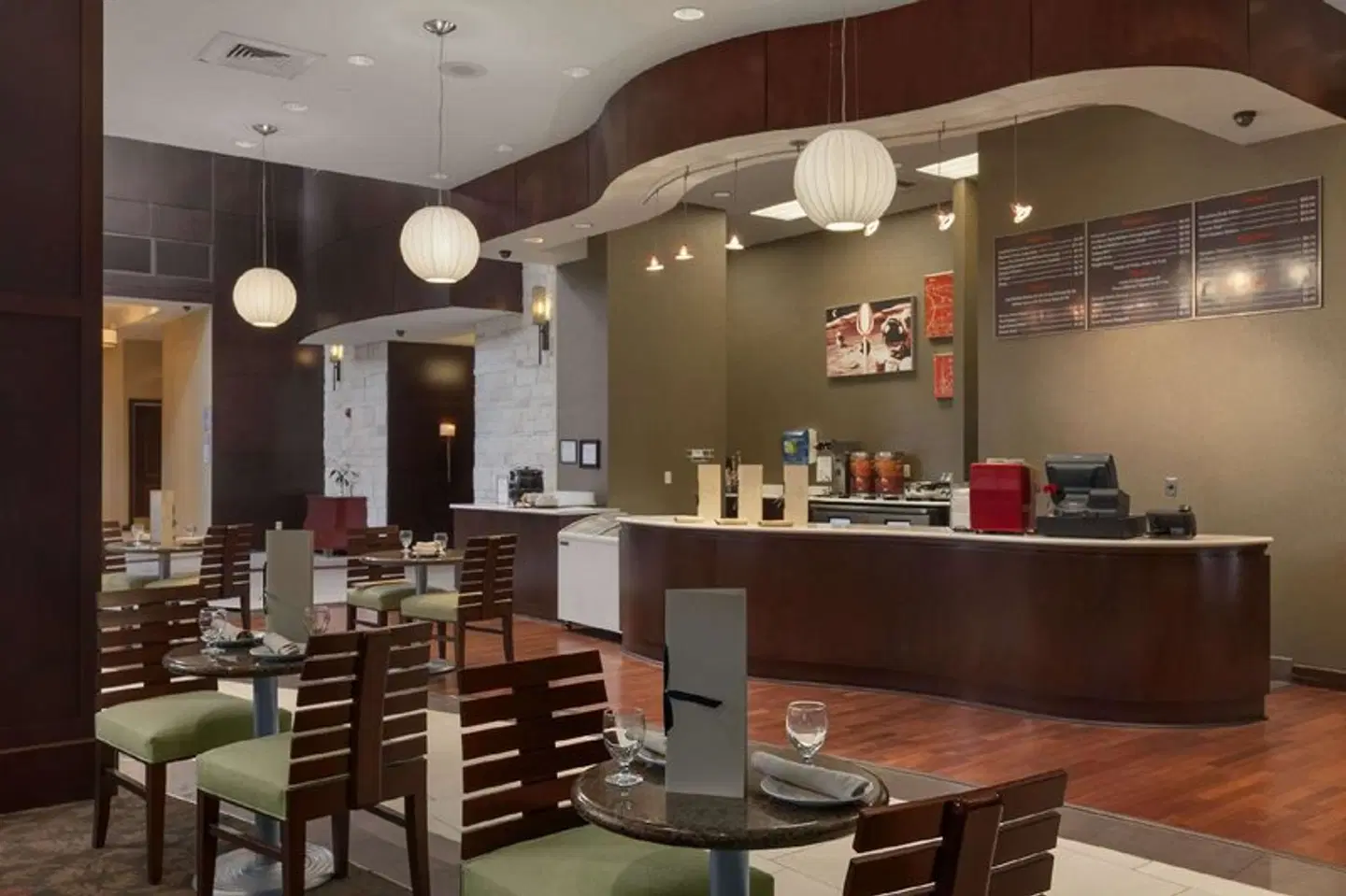 Embassy Suites by Hilton Savannah Airport Bar