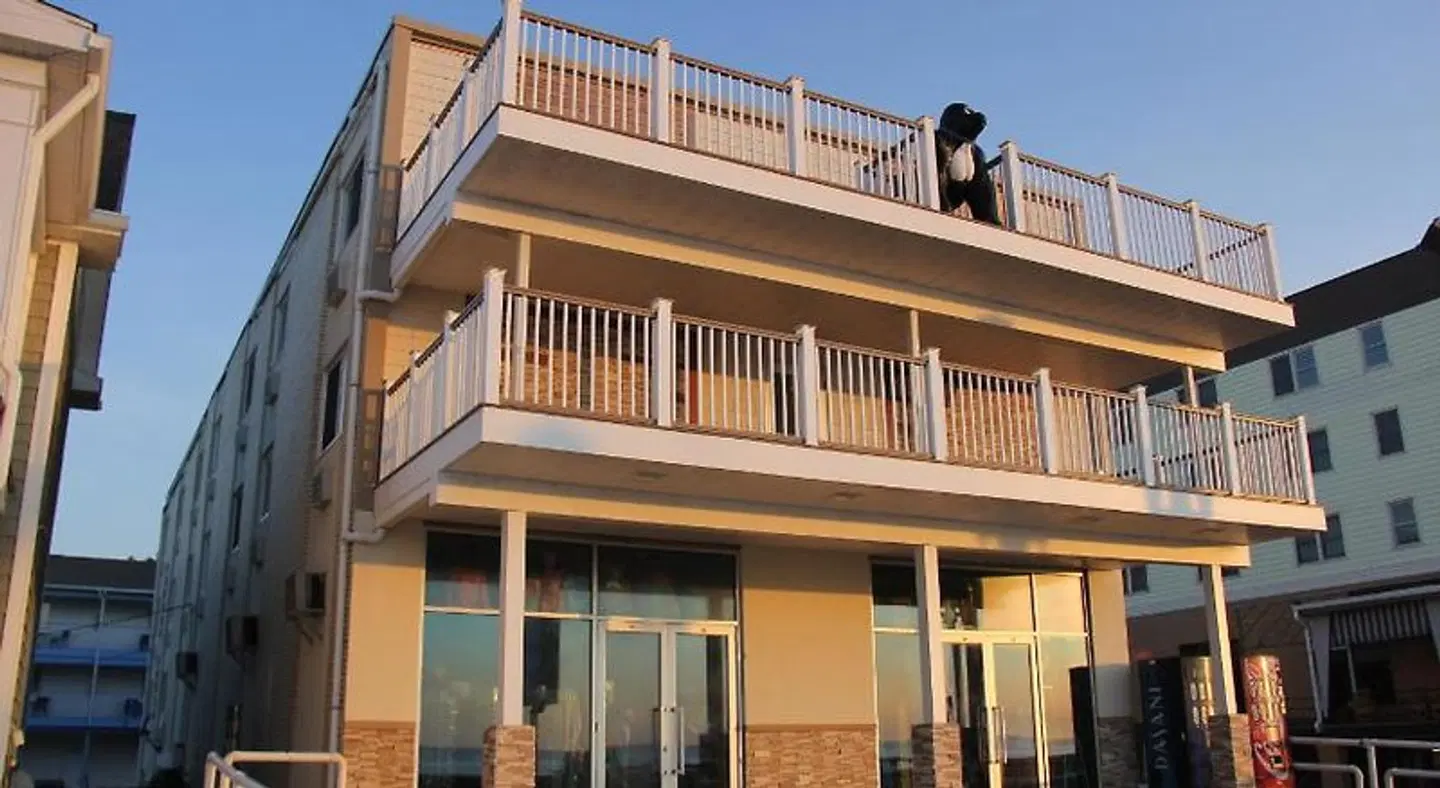 Safari Motel Boardwalk EXTERIOR