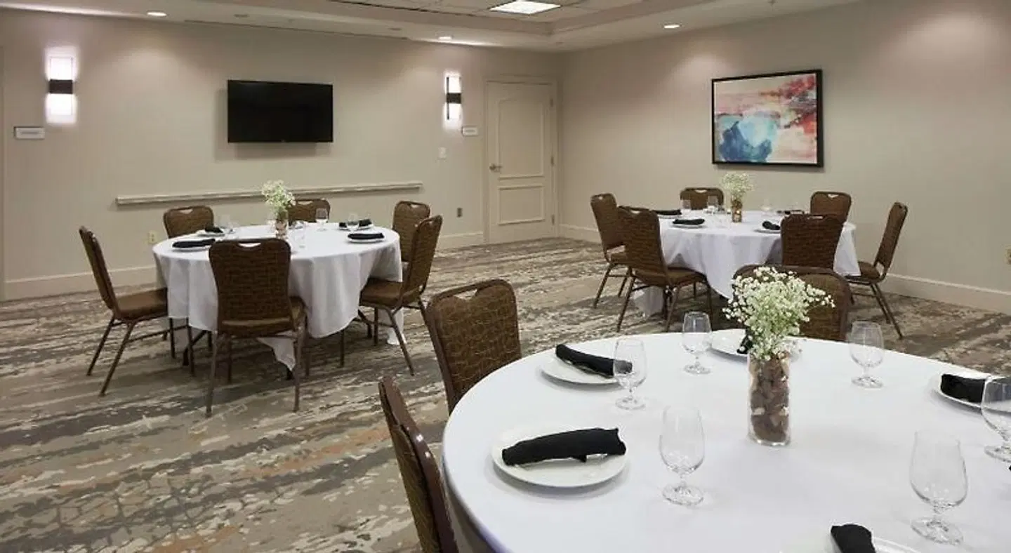 Hilton Garden Inn Evansville Restaurant