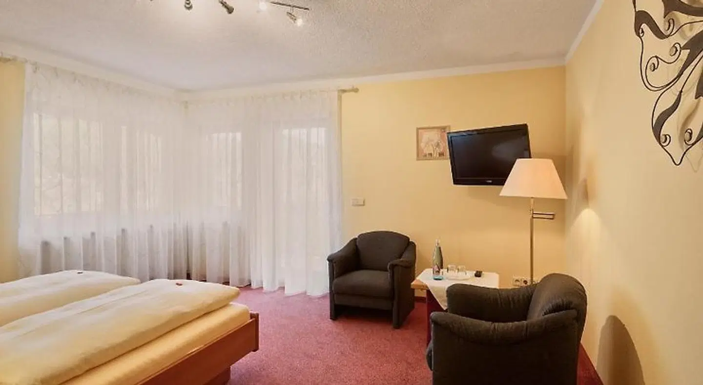 Hotel Garni Cafe Schacher ROOM_EXAMPLE