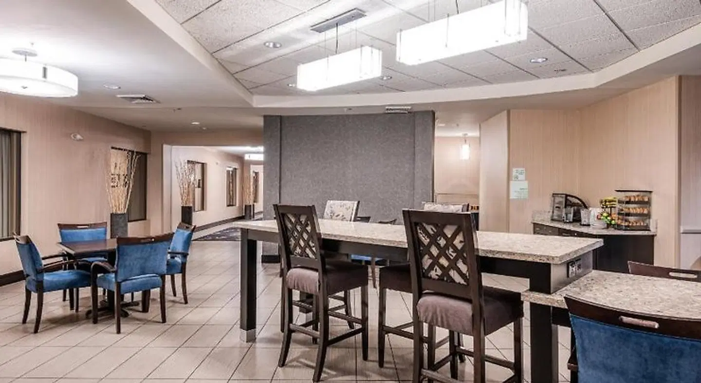 Holiday Inn Terre Haute by IHG LOUNGE_LOBBY