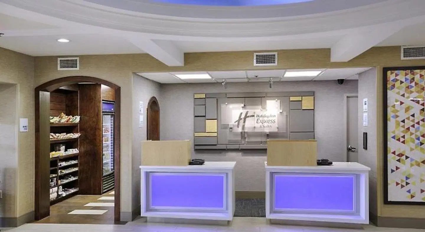 Holiday Inn Express & Suites Jacksonville-South by IHG LOUNGE_LOBBY