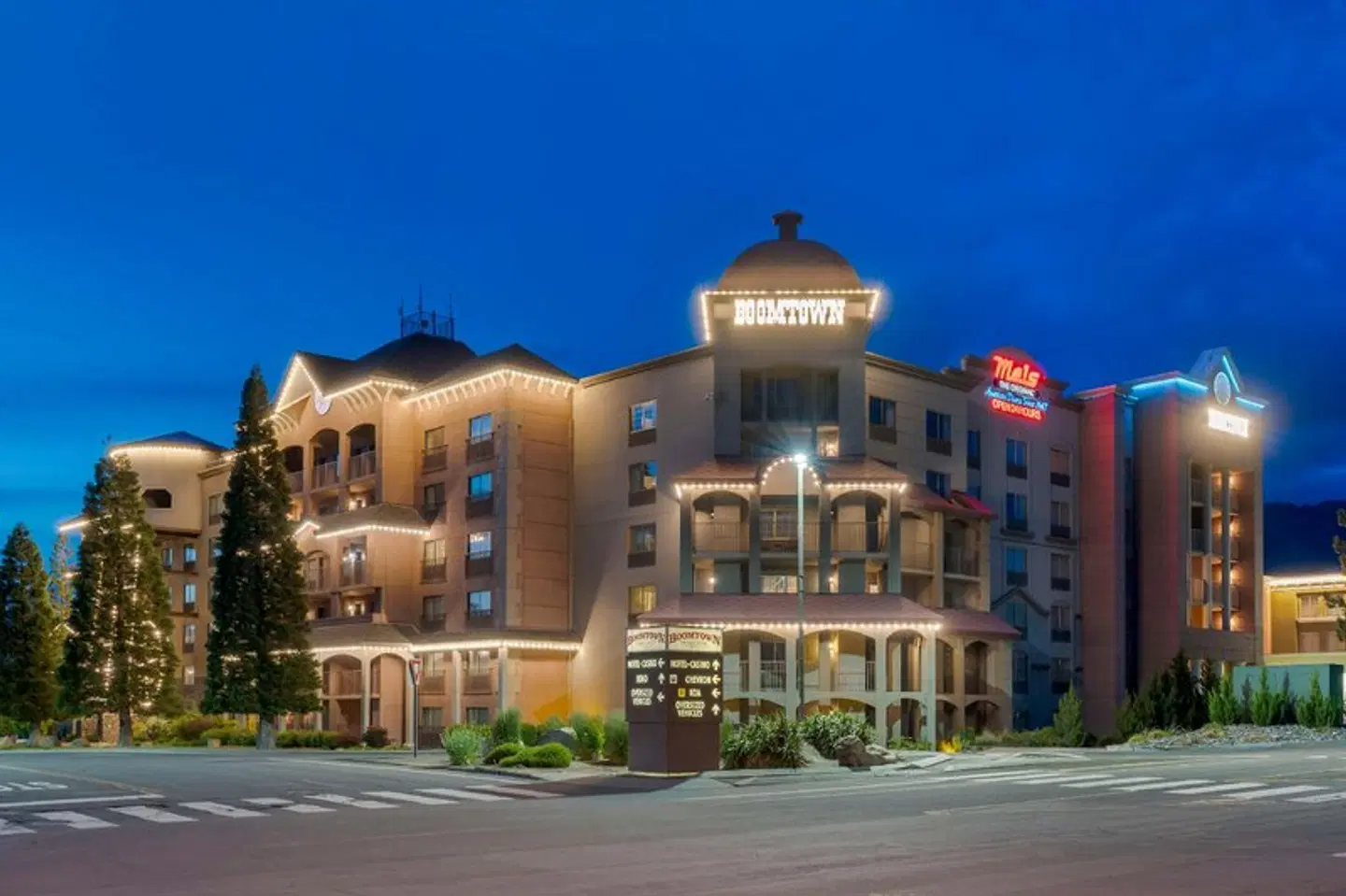 Best Western Plus Boomtown Casino Hotel EXTERIOR