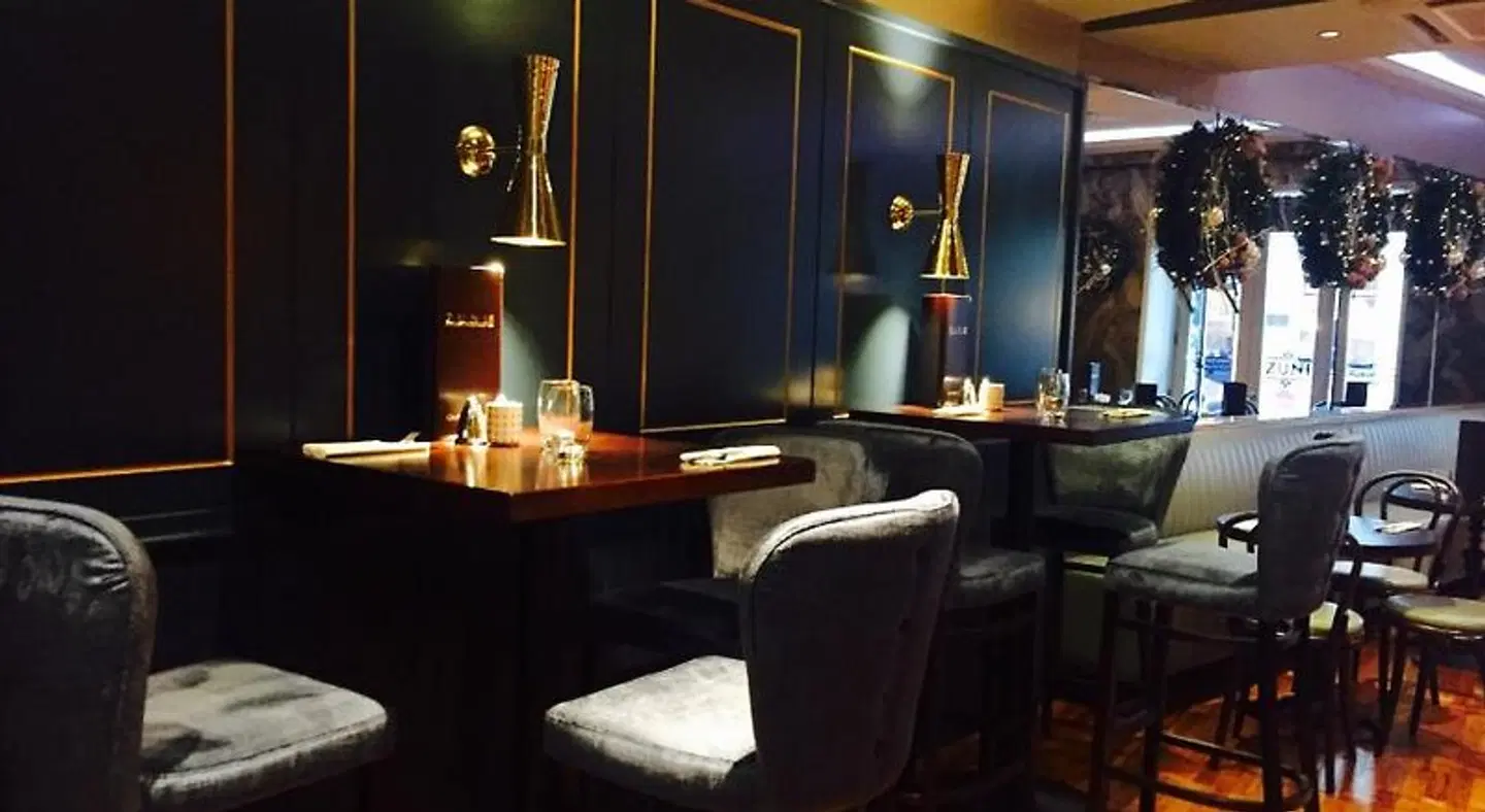Zuni Bar