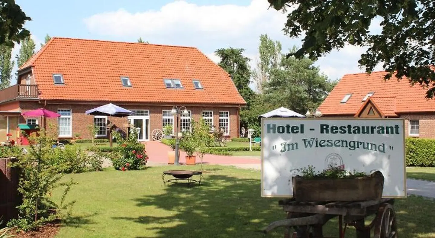 Im Wiesengrund EXTERIOR