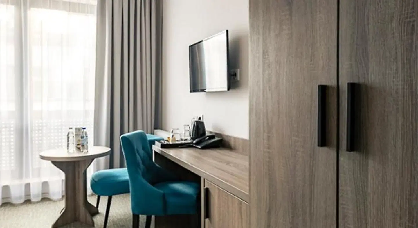 Meet Pozna' Hotel ROOM_EXAMPLE