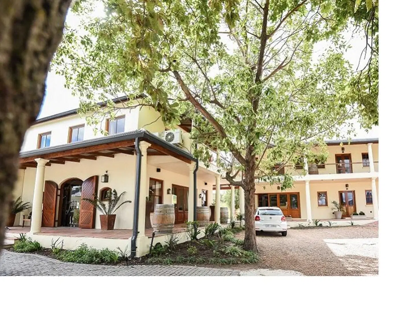 Lovane Boutique Wine Estate and Guest House EXTERIOR