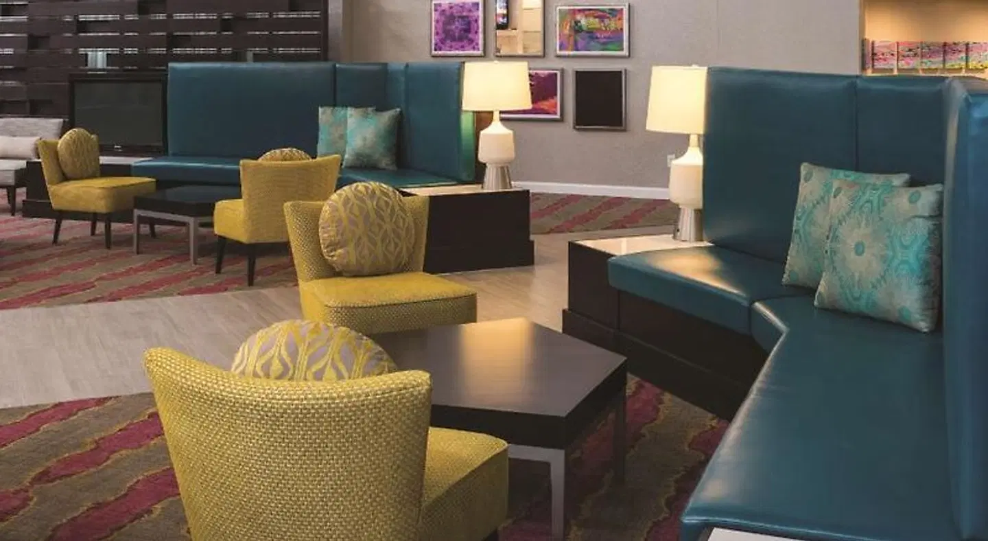 DoubleTree by Hilton Hotel Austin Northwest Arboretum LOUNGE_LOBBY