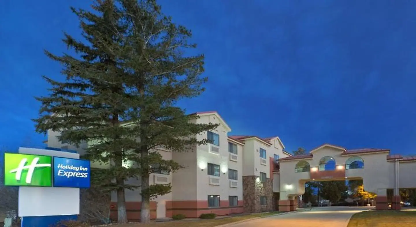 Holiday Inn Express Show Low by IHG EXTERIOR