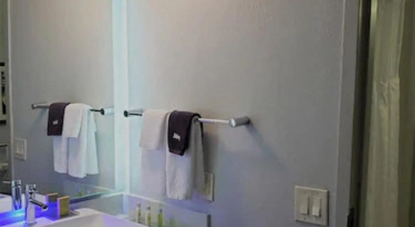 DoubleTree by Hilton Hotel Austin Northwest Arboretum Badezimmer