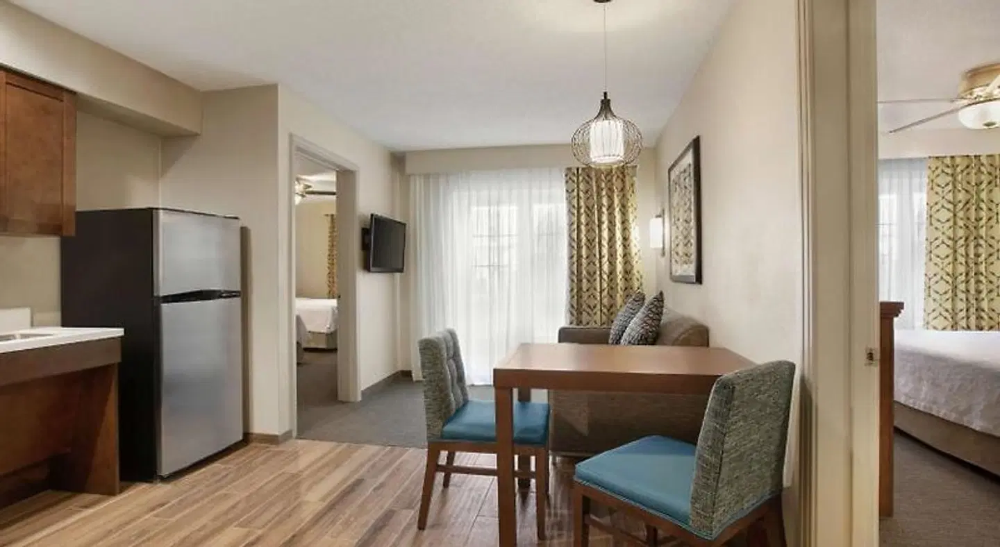Homewood Suites by Hilton Kansas City-Airport ROOM_EXAMPLE