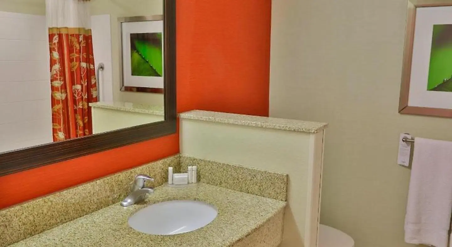 Courtyard by Marriott Biloxi North/D'Iberville Badezimmer