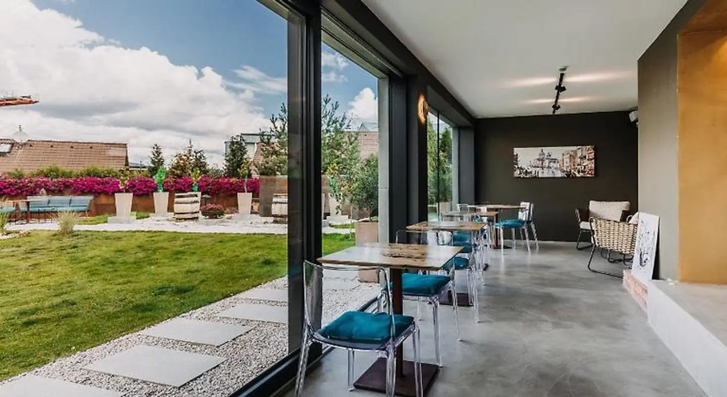 VILLA BRICOLA - Boutique Apartments Restaurant