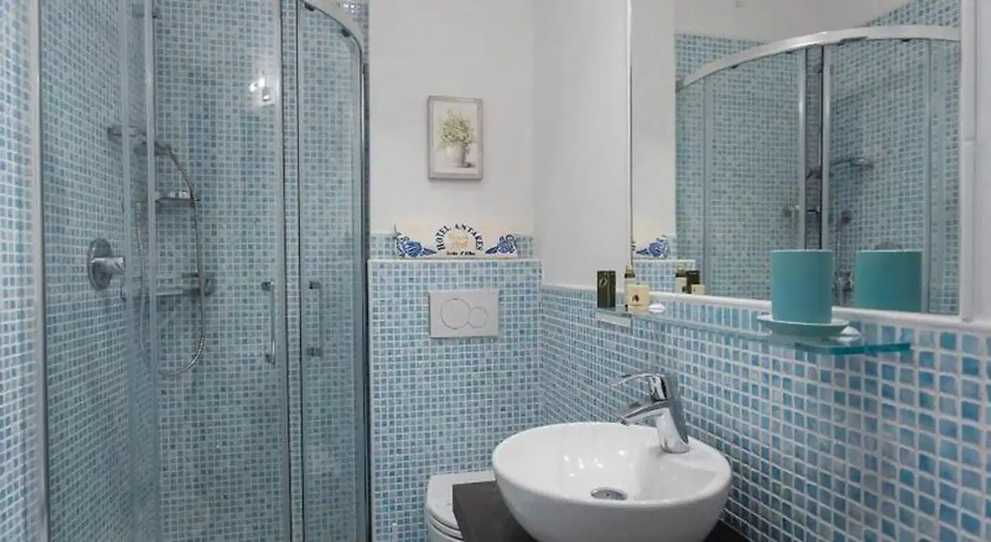 Antares Badezimmer