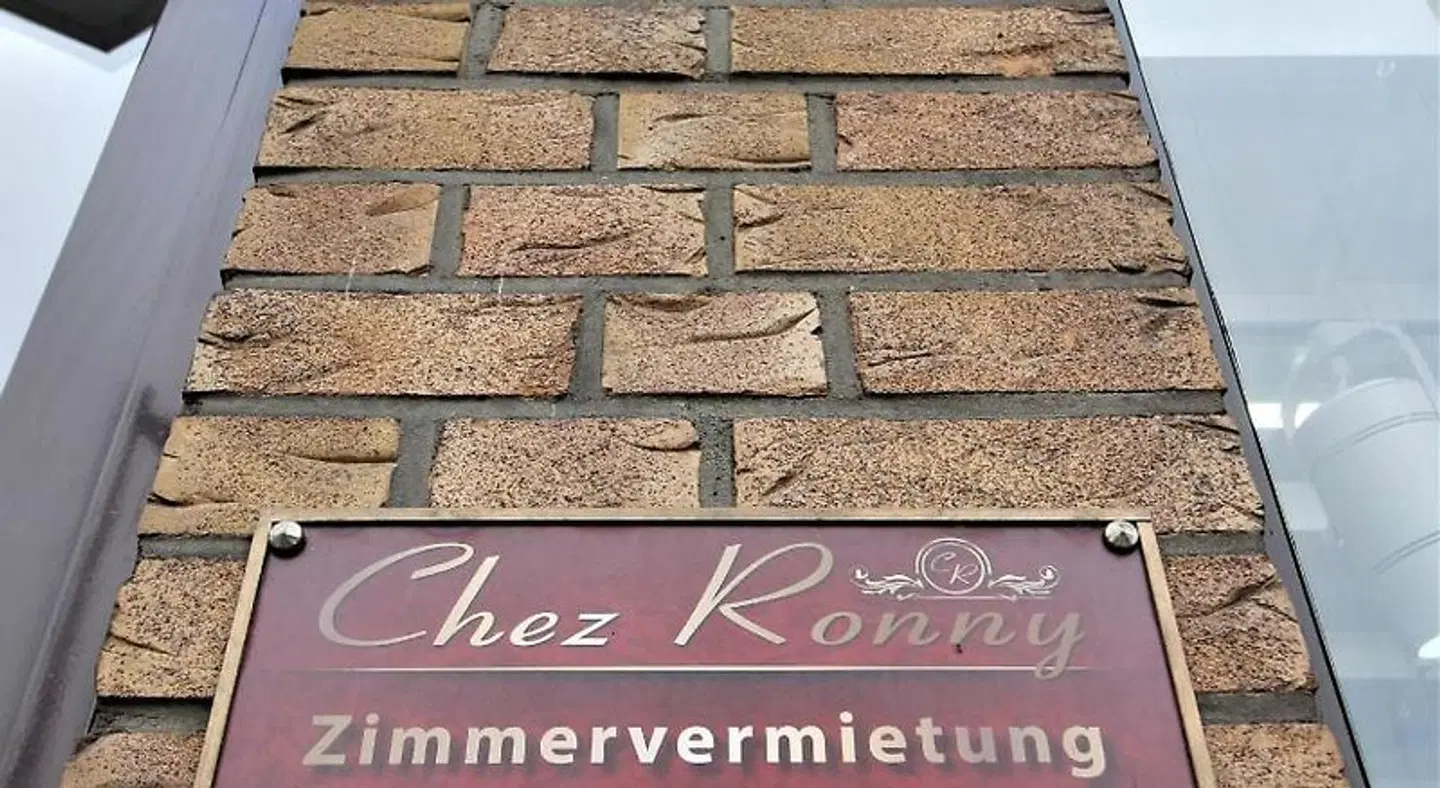 Chez-Ronny MODEL_IMPRESSION