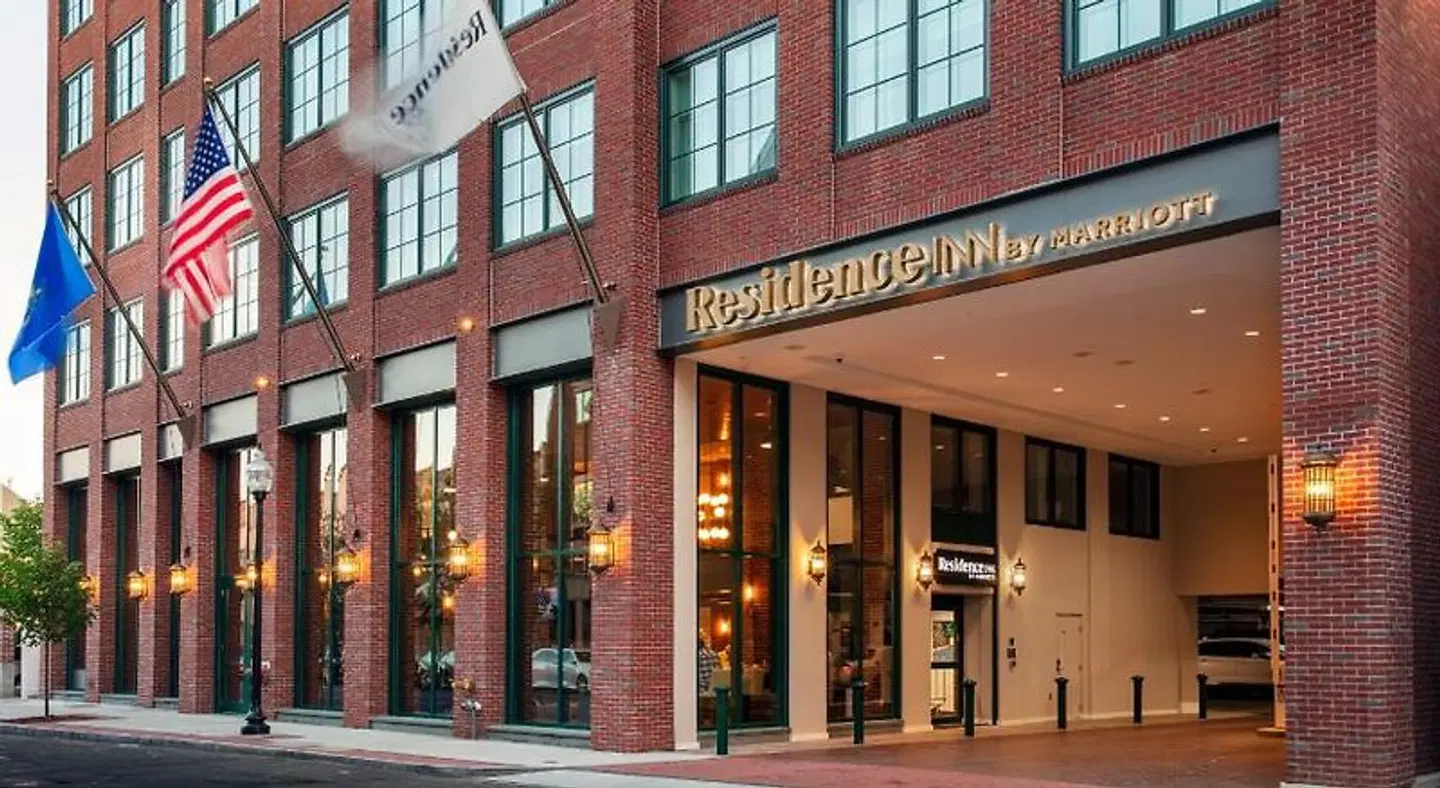 Residence Inn by Marriott Norwalk EXTERIOR