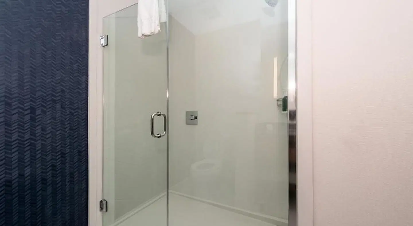 Fairfield by Marriott Inn & Suites Fort Worth Southwest at Cityview Badezimmer