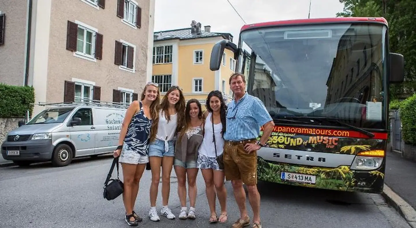 YoHo - International Youth Hostel SPORTS_AND_LEISURE