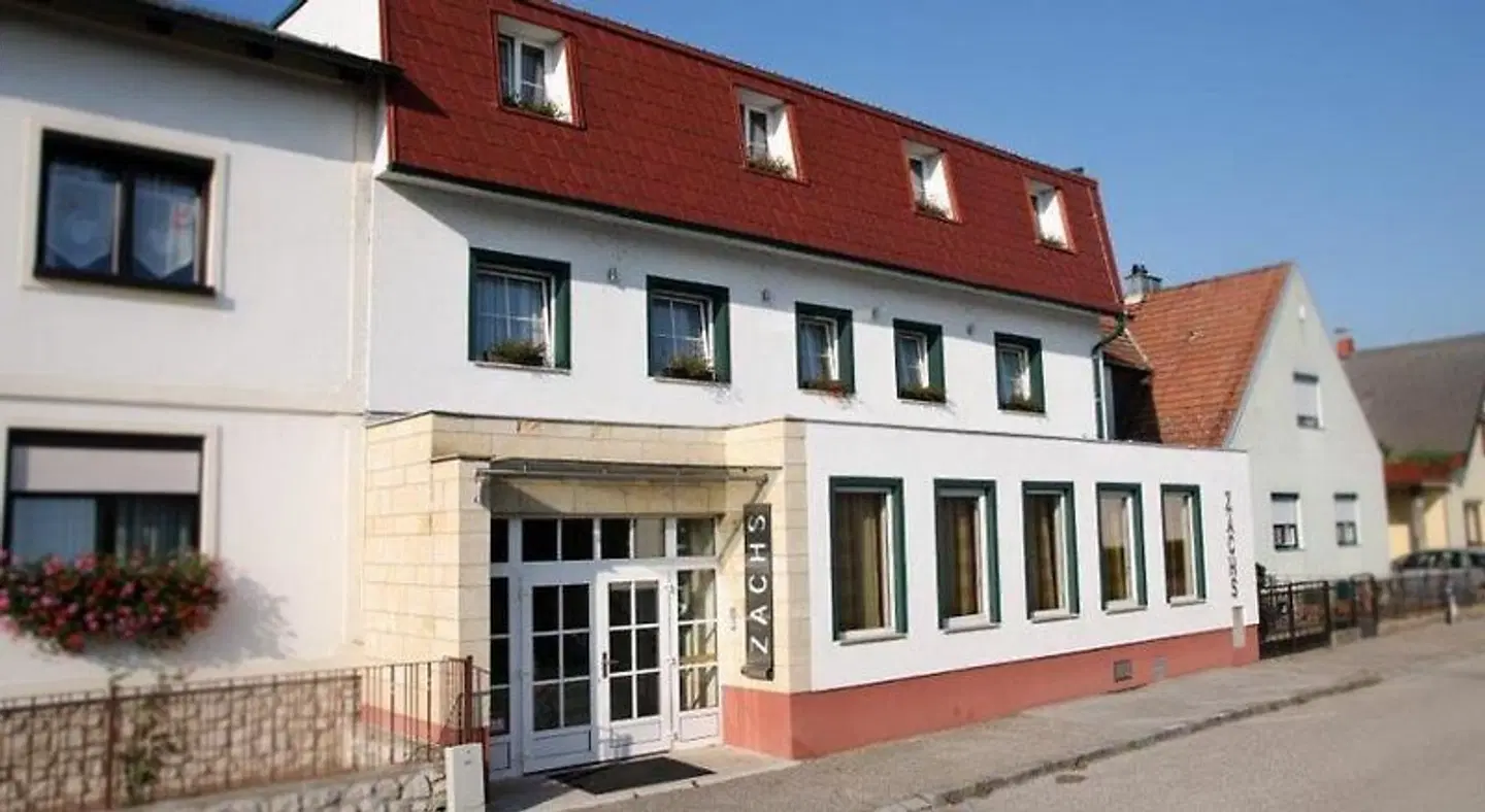 Hotel Zachs EXTERIOR