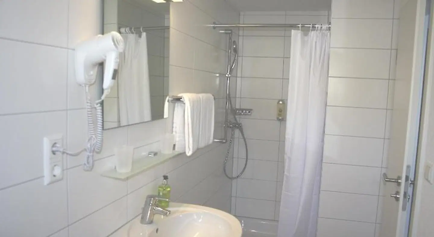 Hotel Bahnhof Jestetten Badezimmer
