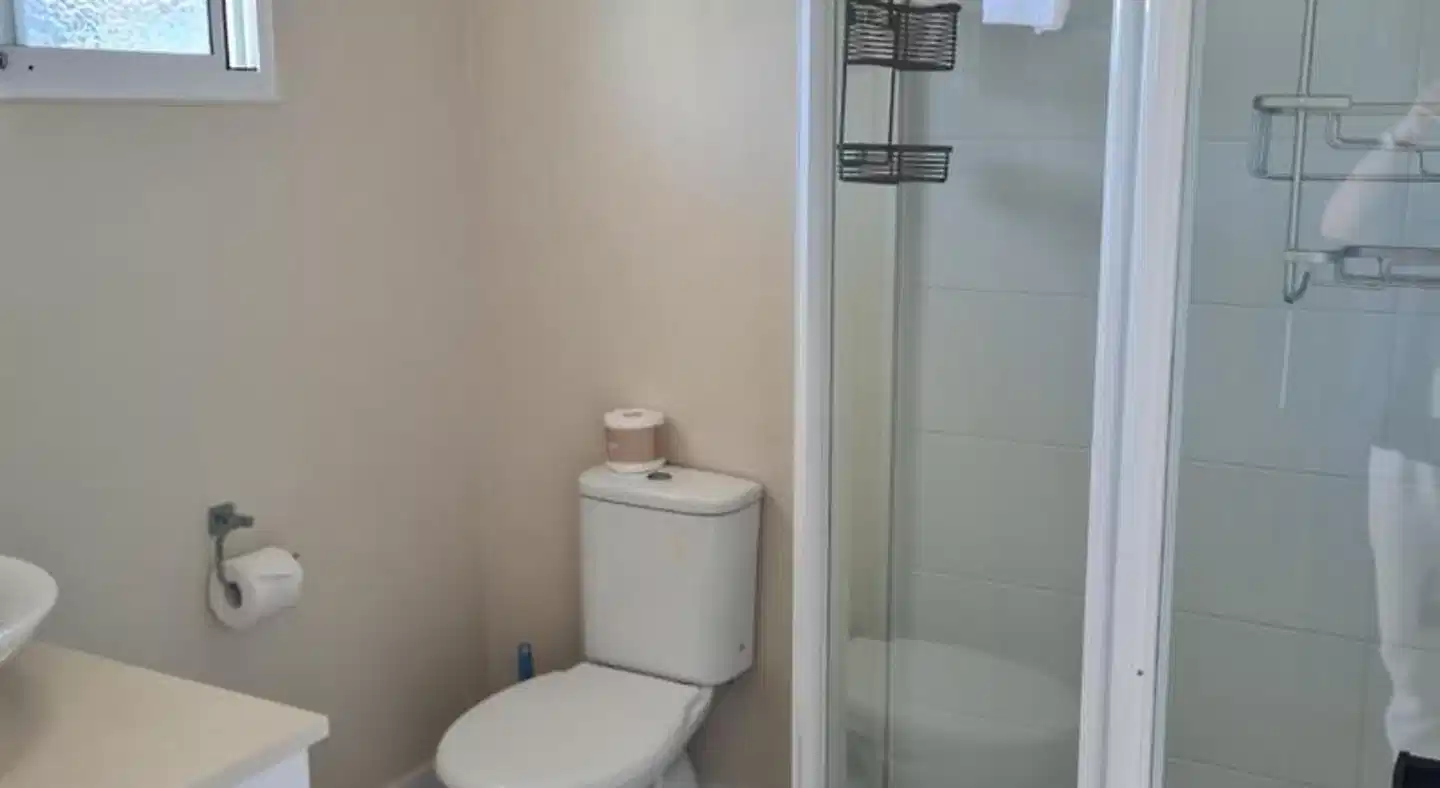 Rosslyn Bay Resort Badezimmer