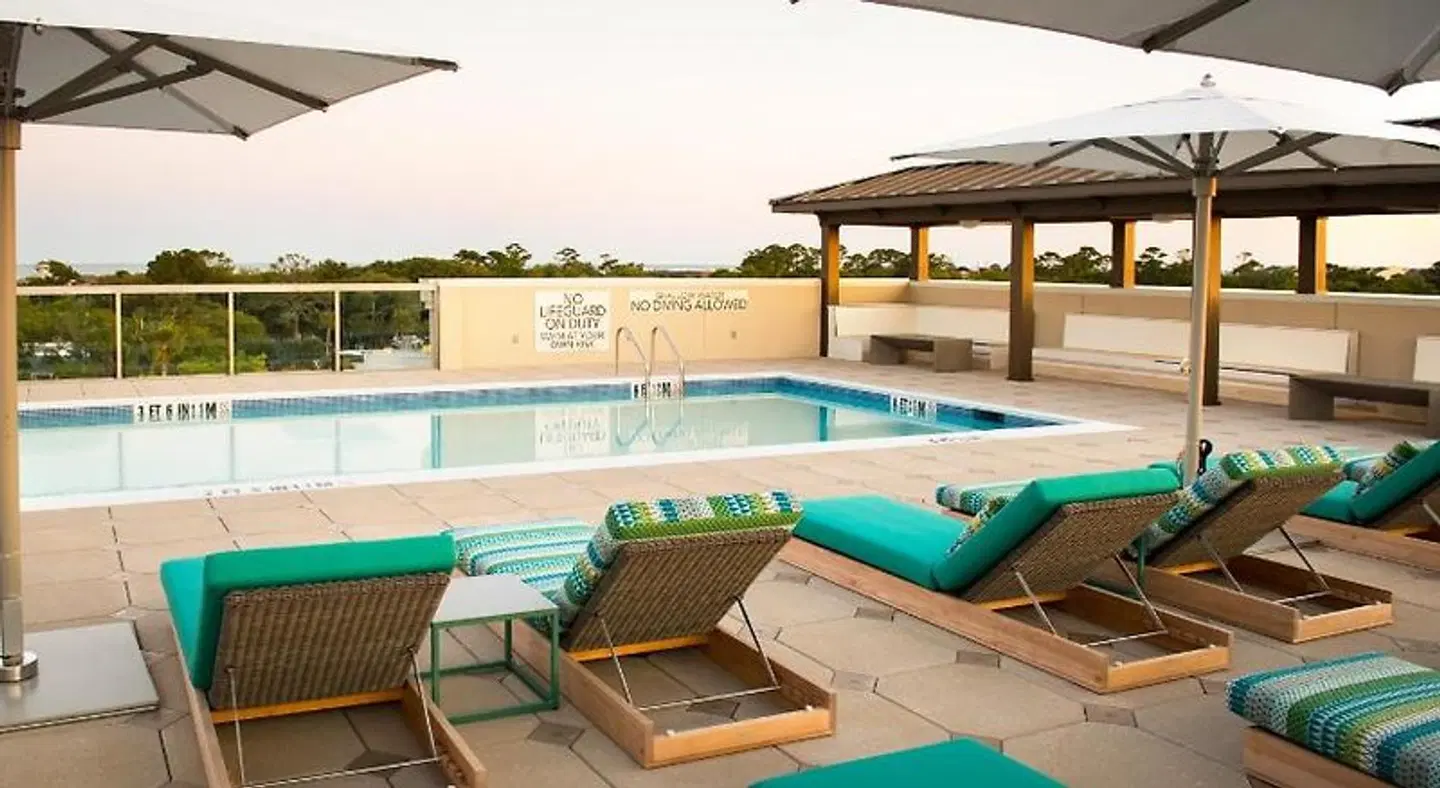 Courtyard by Marriott Hilton Head Island OUTDOOR_POOL
