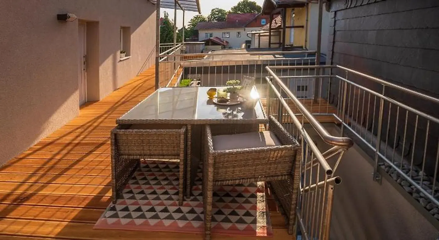 Zur neuen Quelle Terrasse