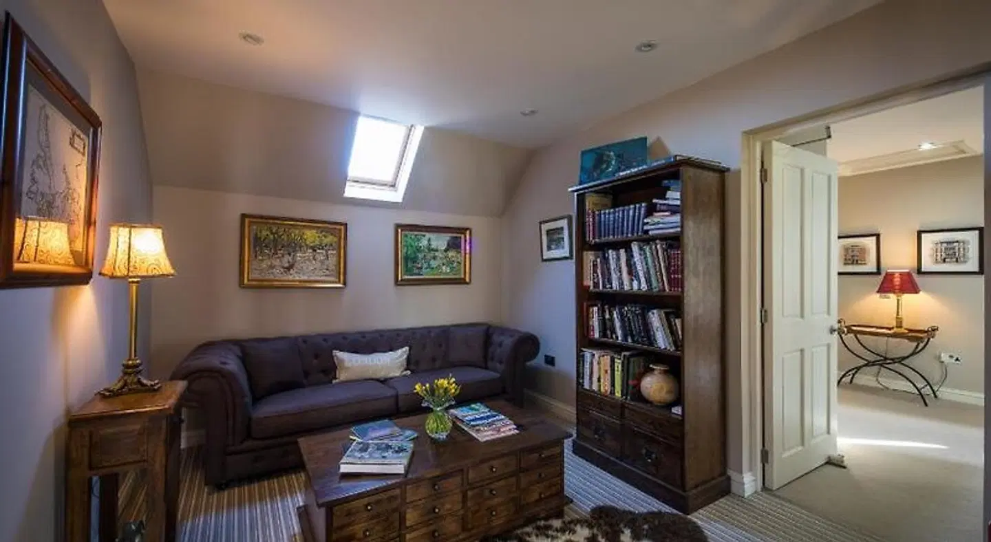 Canowindra ROOM_EXAMPLE
