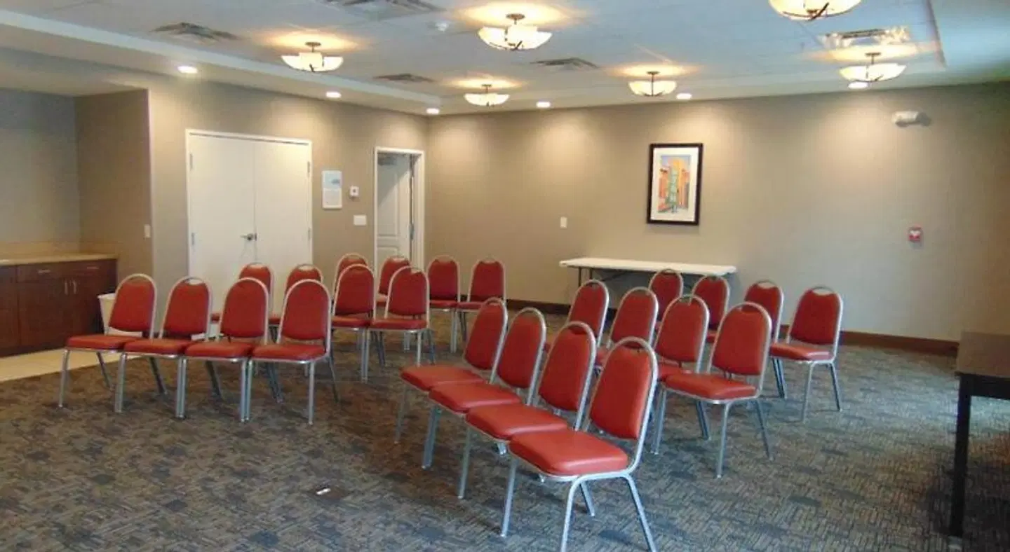 Holiday Inn Express Springville by IHG Konferenz