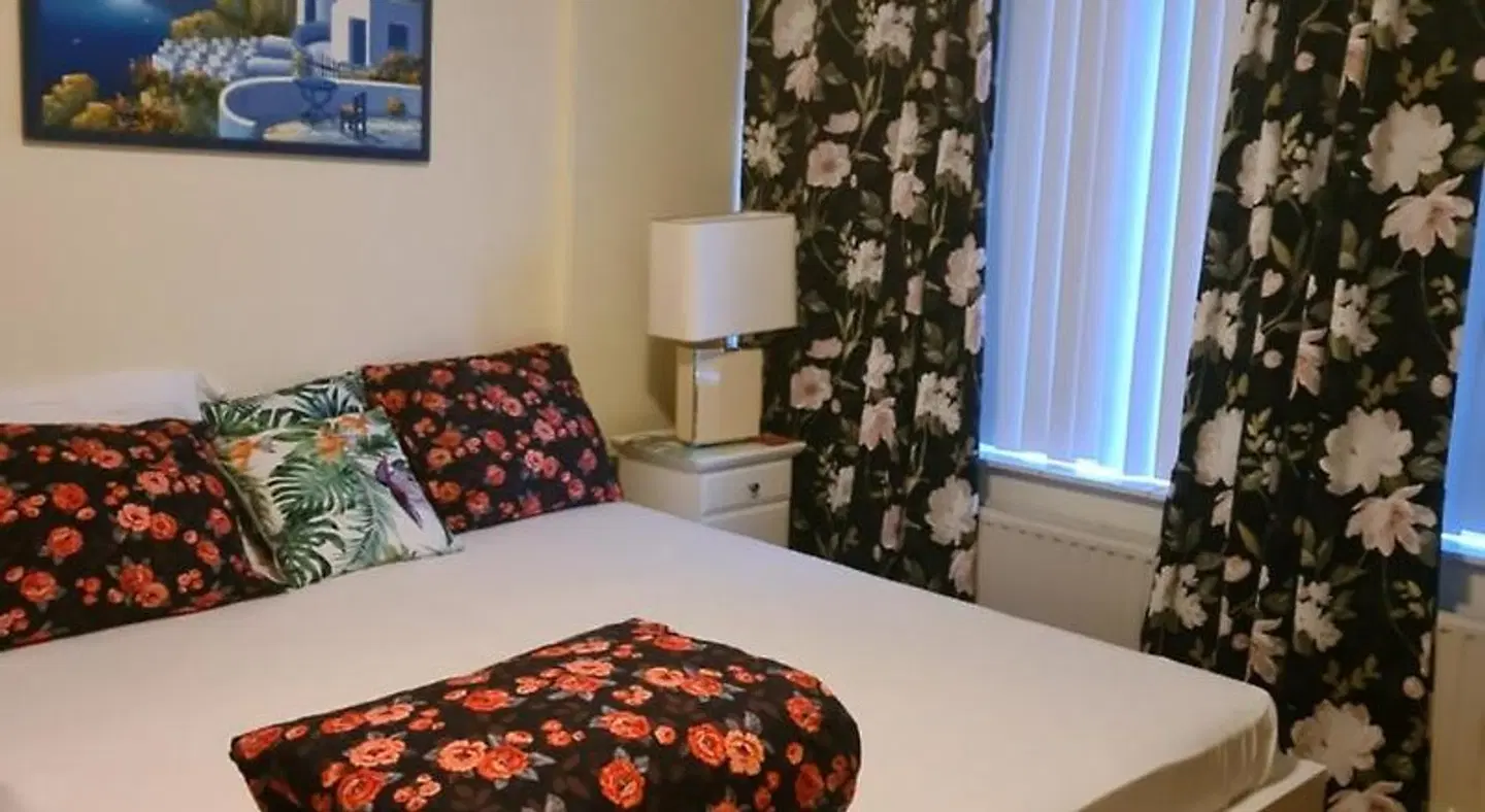 Tamar 2 ROOM_EXAMPLE