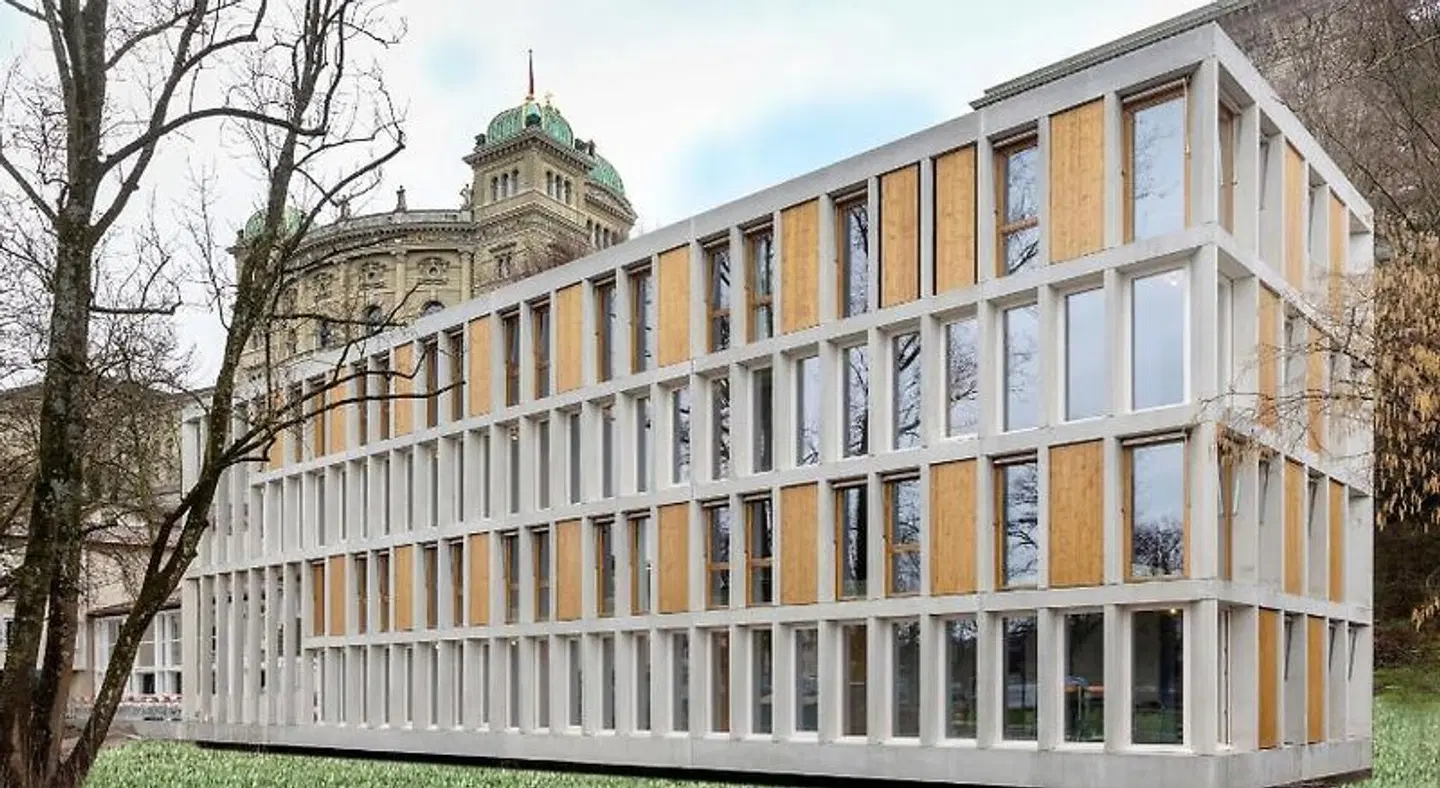 Youth Hostel EXTERIOR