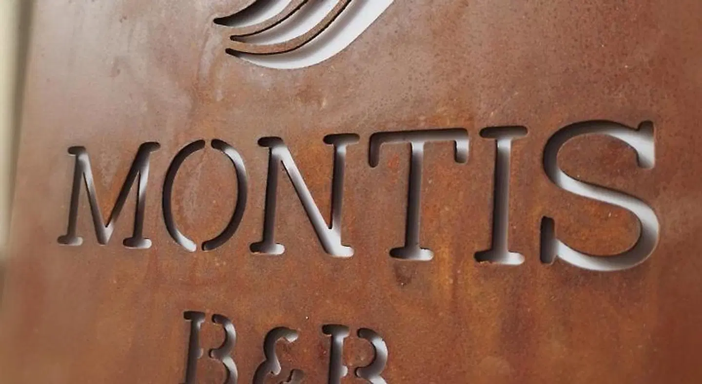 Montis SPORTS_AND_LEISURE