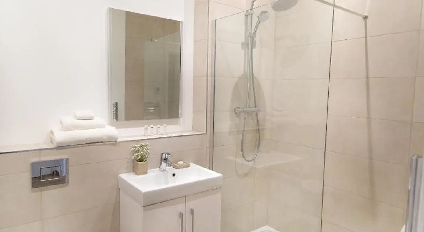 Citystay - Franklin House Badezimmer