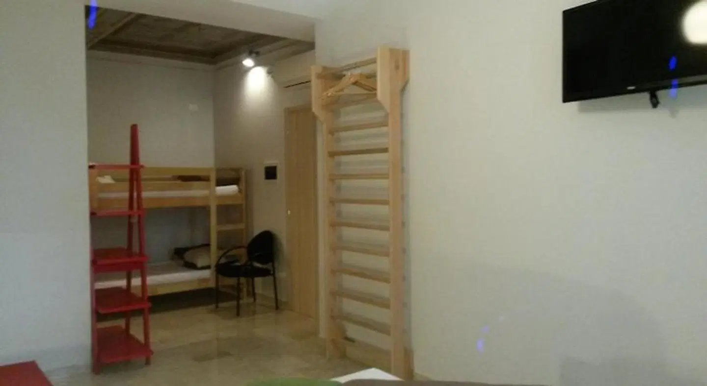 Roma Art Rooms HEALTH_BEAUTY