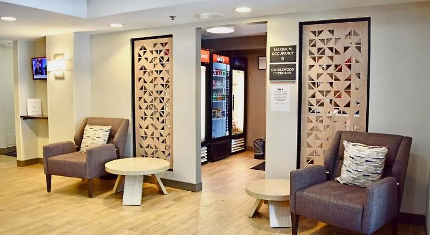 Candlewood Suites Indianapolis Dwtn Medical Dist by IHG LOUNGE_LOBBY