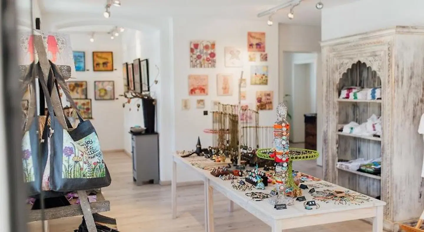 Cubo Sport & Art Hotel Bar