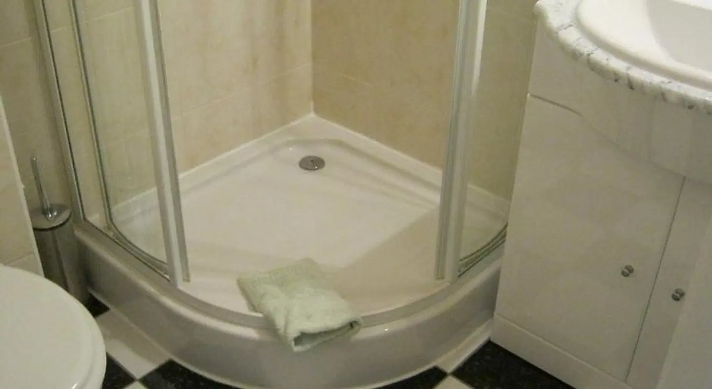 Gästehaus am Schwarzer See Badezimmer
