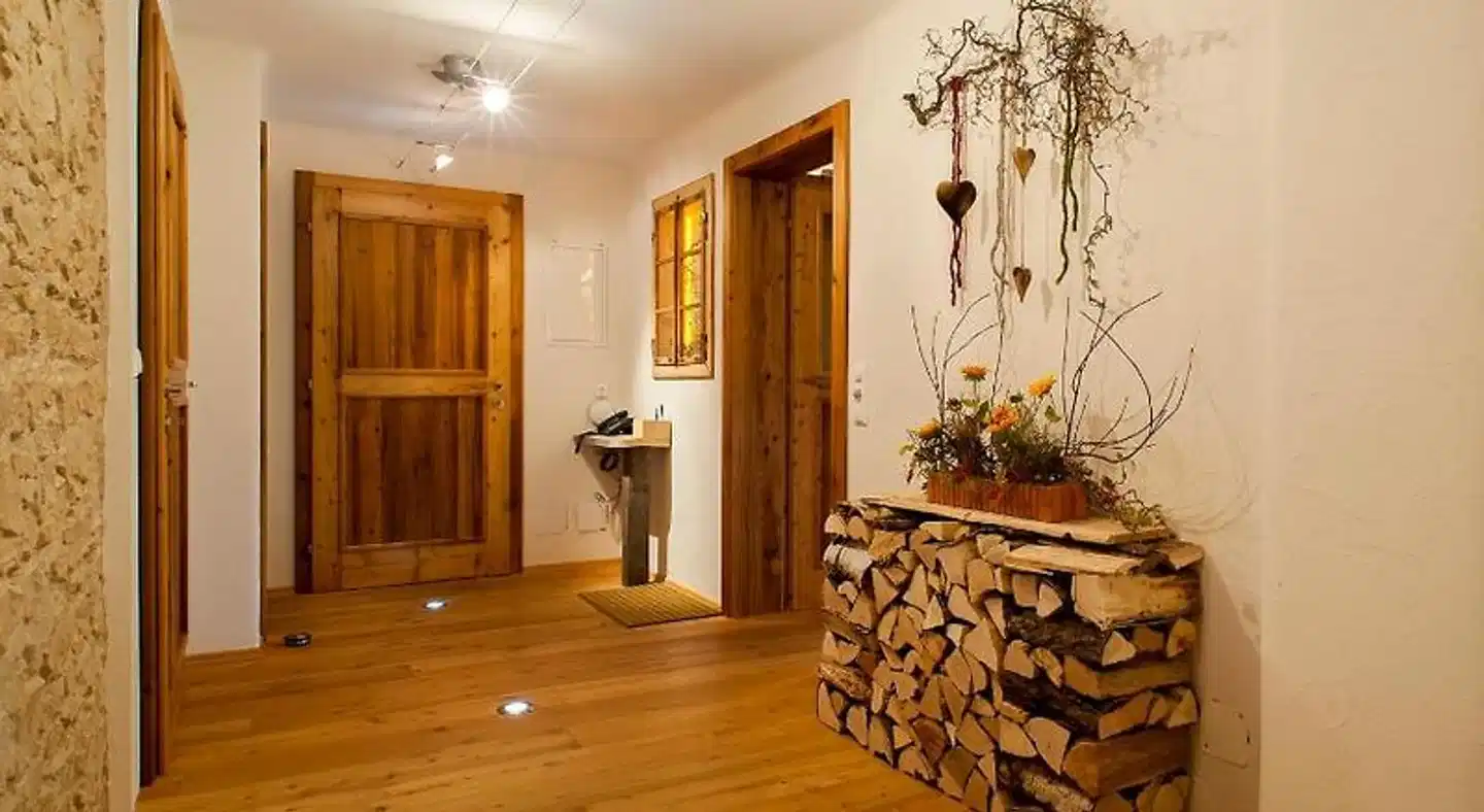 Sonnenalm Mountain Lodge Lobby