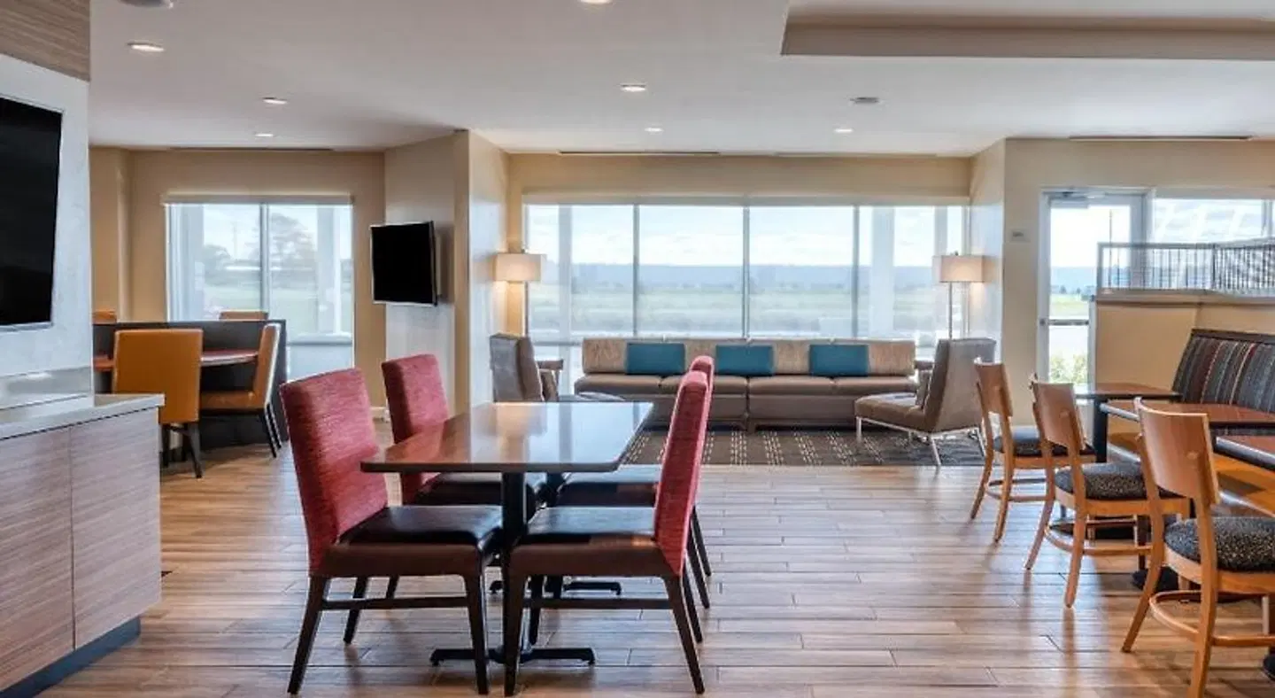 TownePlace Suites by Marriott Indianapolis Airport LOUNGE_LOBBY