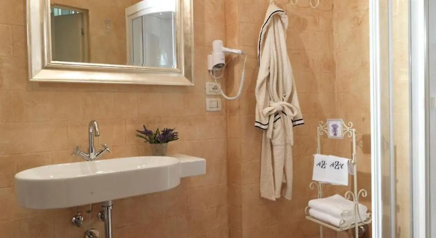 Antica Casa Zucchini B&B Badezimmer