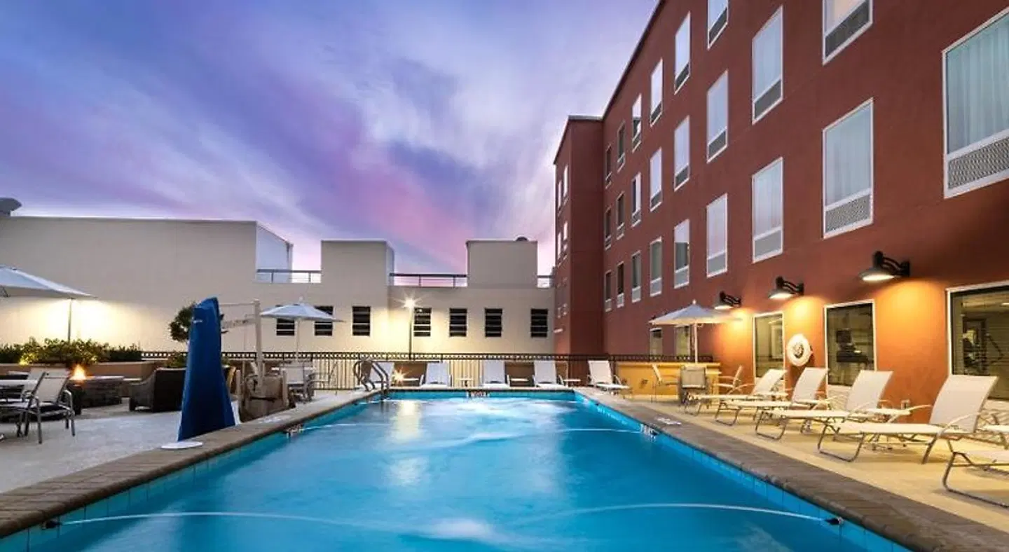 Staybridge Suites Montgomery - Downtown OUTDOOR_POOL