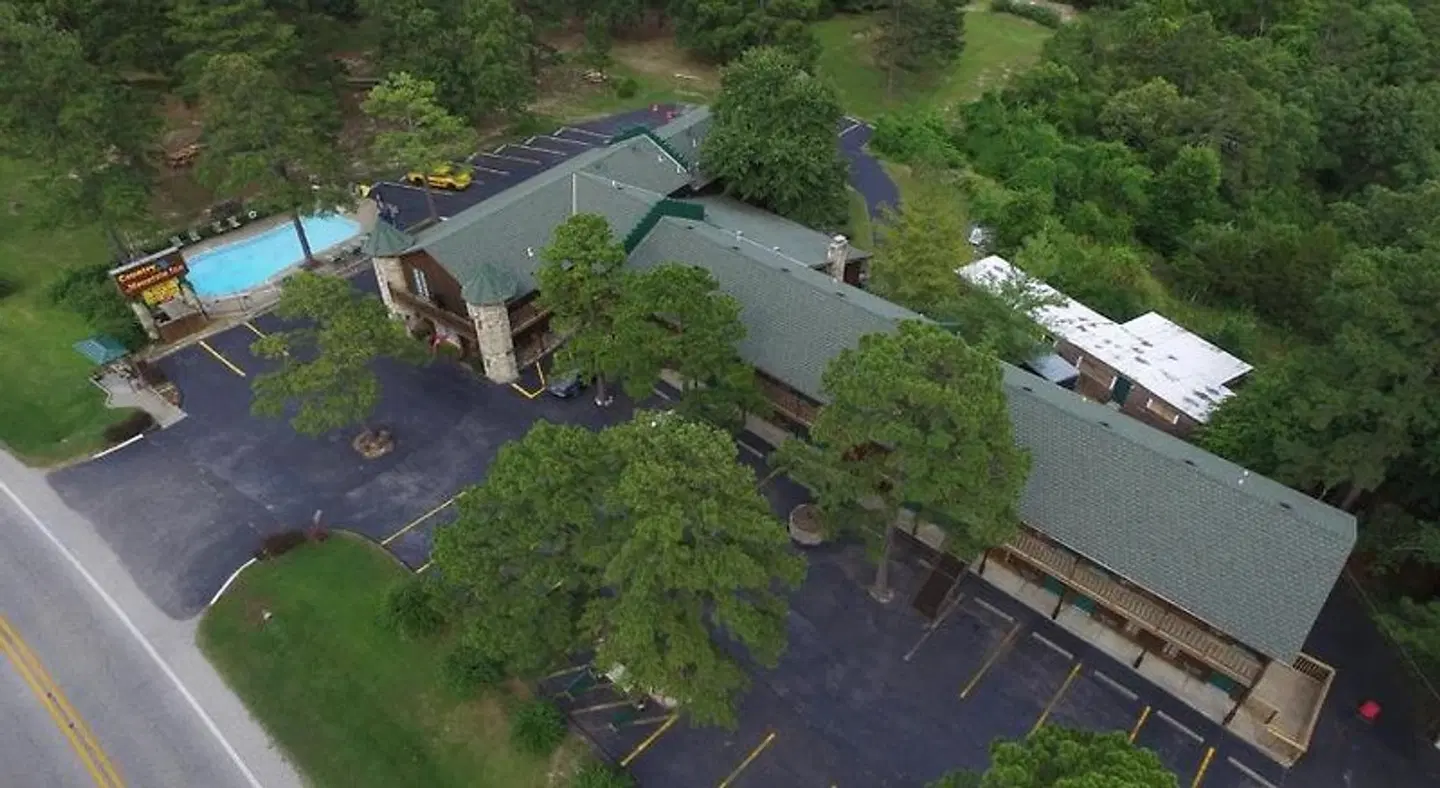 Country Mountain Inn EXTERIOR