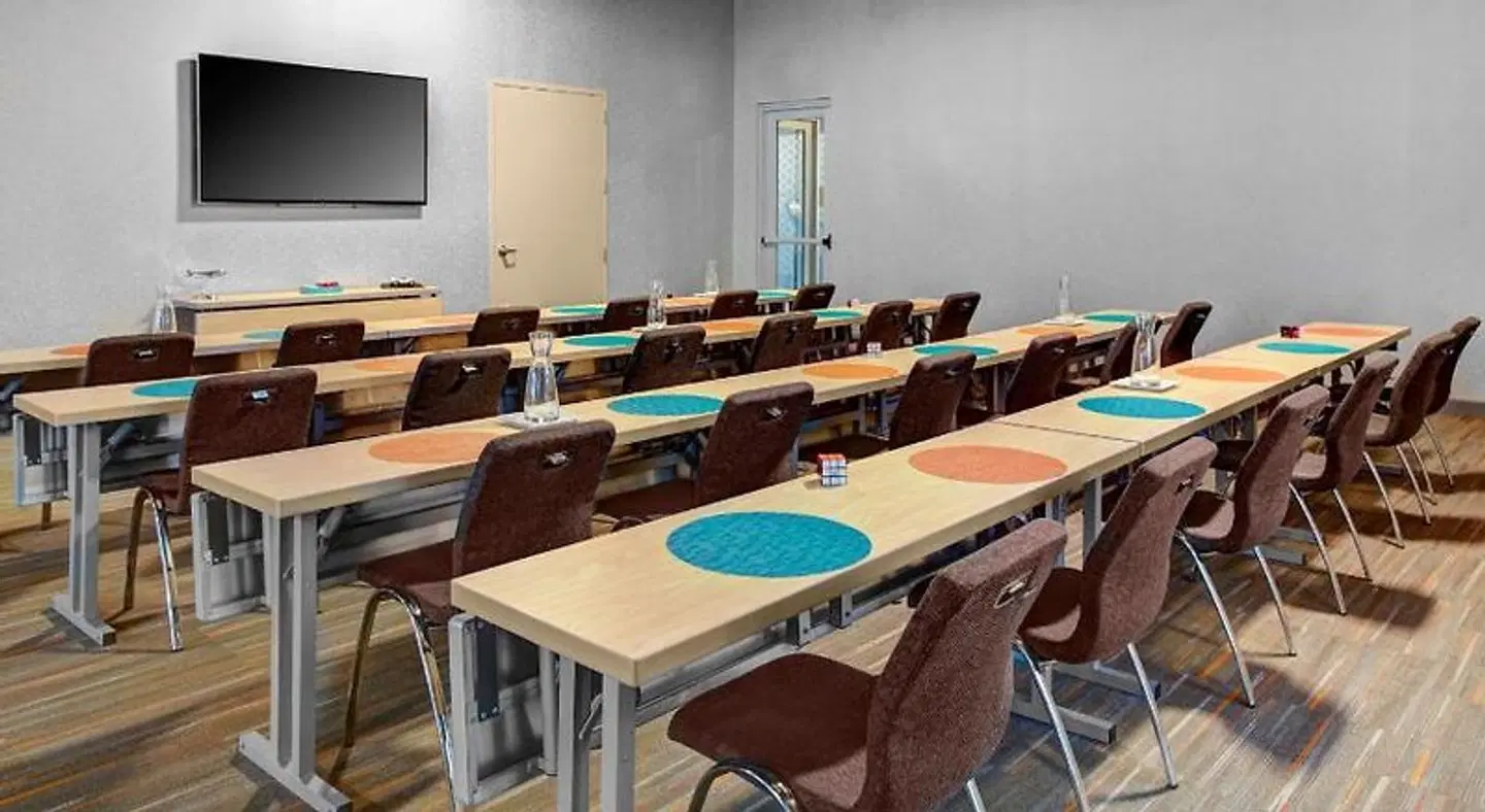 Aloft by Marriott Raleigh-Durham Airport Brier Creek Konferenz